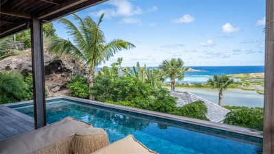 Luxury Villa Photo #7