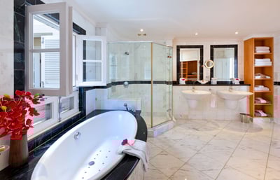 Luxury Villa Photo #9
