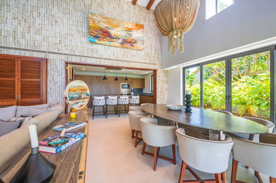 Luxury Villa Photo #20