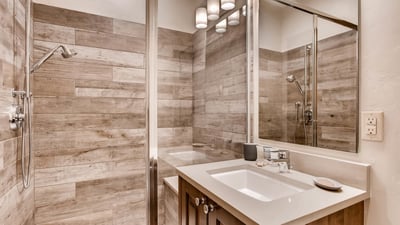 Bunkroom ensuite