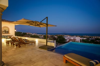 Luxury Villa Photo #5