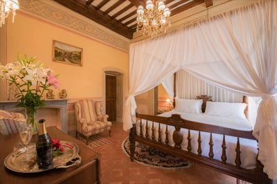 Luxury Villa Photo #40