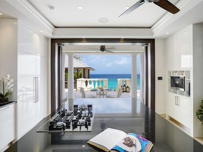 Luxury Villa Photo #17