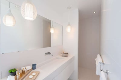 Luxury Villa Photo #26