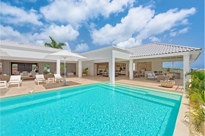 Luxury Villa Photo #2