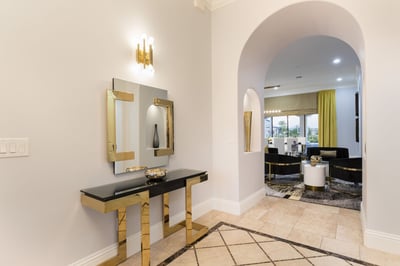 Luxury Villa Photo #13