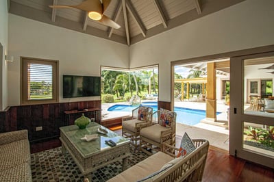 Casa Mota - Fairway-Front Family Villa