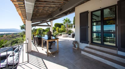 Luxury Villa Photo #8
