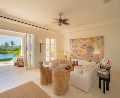 Luxury Villa Photo #15