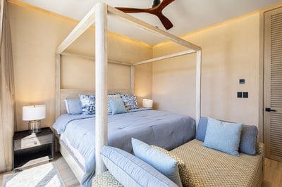 Luxury Villa Photo #30