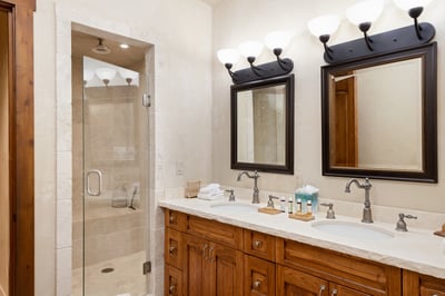 Luxury Villa Photo #35