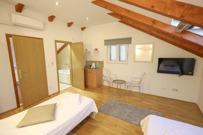 Luxury Villa Photo #51