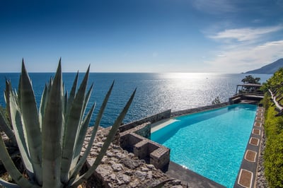 Luxury Villa Photo #5