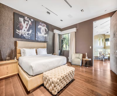 Luxury Villa Photo #37