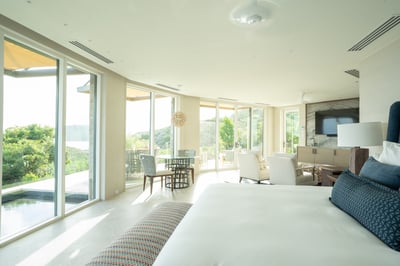 Honeymoon Suite