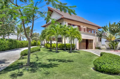 Luxury Villa Photo #33