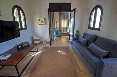 Luxury Villa Photo #24