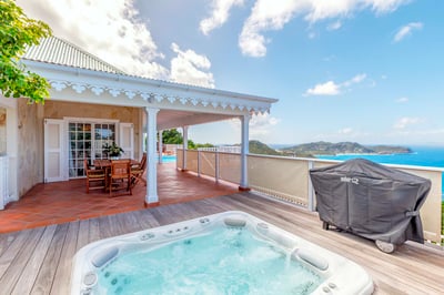 Luxury Villa Photo #33