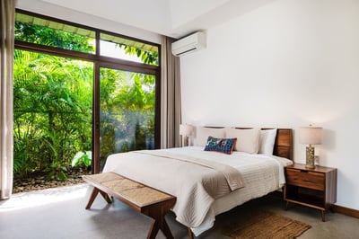 Luxury Villa Photo #32
