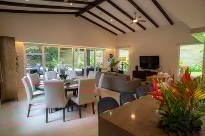 Luxury Villa Photo #14