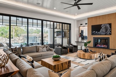 Luxury Villa Photo #23