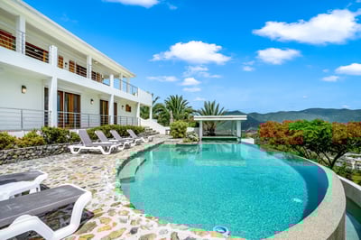 Luxury Villa Photo #2