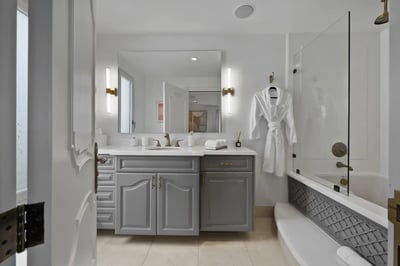 Luxury Villa Photo #32