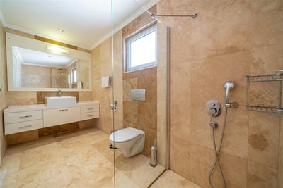 Luxury Villa Photo #31