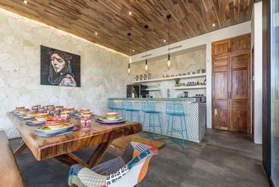 Luxury Villa Photo #7