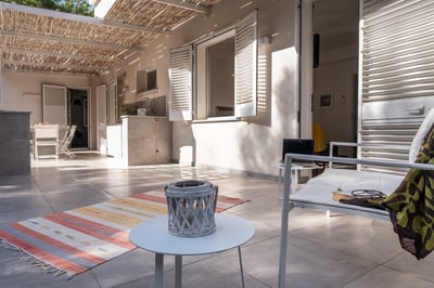 Luxury Villa Photo #15