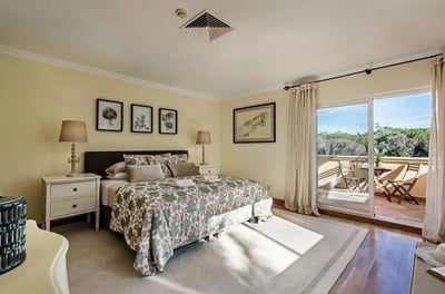 Luxury Villa Photo #25