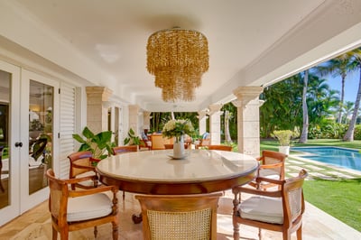 Luxury Villa Photo #20