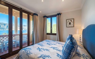 Luxury Villa Photo #22