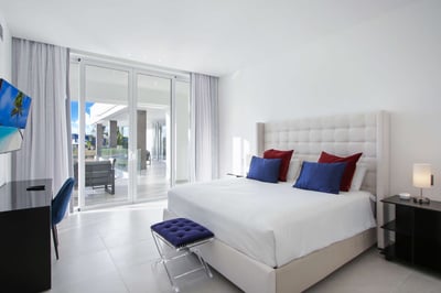 Luxury Villa Photo #42