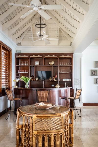 Luxury Villa Photo #7