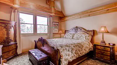 King suite 2 on upper level