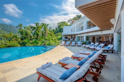 Luxury Villa Photo #8