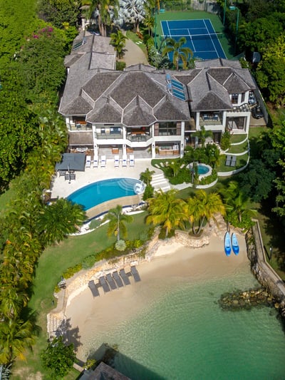 Luxury Villa Photo #7