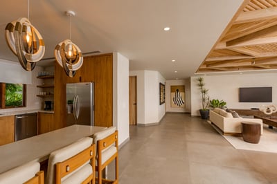 Luxury Villa Photo #9