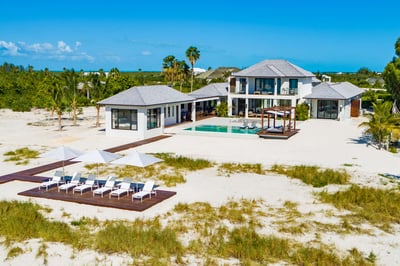 Luxury Villa Photo #3