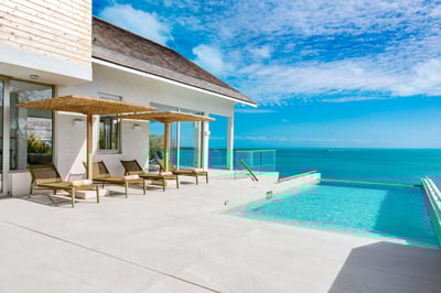 Luxury Villa Photo #3