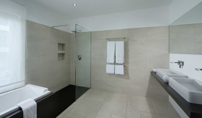 Luxury Villa Photo #15