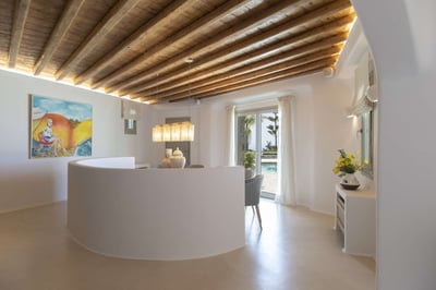 Luxury Villa Photo #35