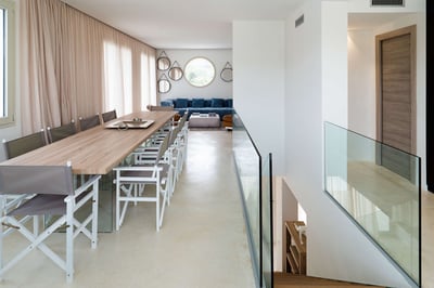 Luxury Villa Photo #16