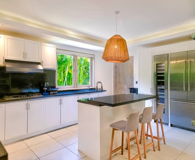Luxury Villa Photo #26