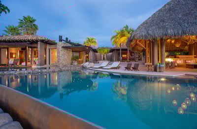 Luxury Villa Photo #2