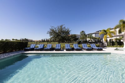 Luxury Villa Photo #6