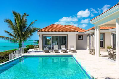 Luxury Villa Photo #12