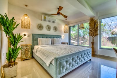 Luxury Villa Photo #57
