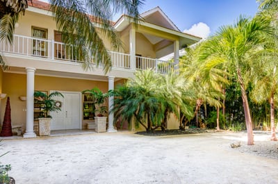 Luxury Villa Photo #56